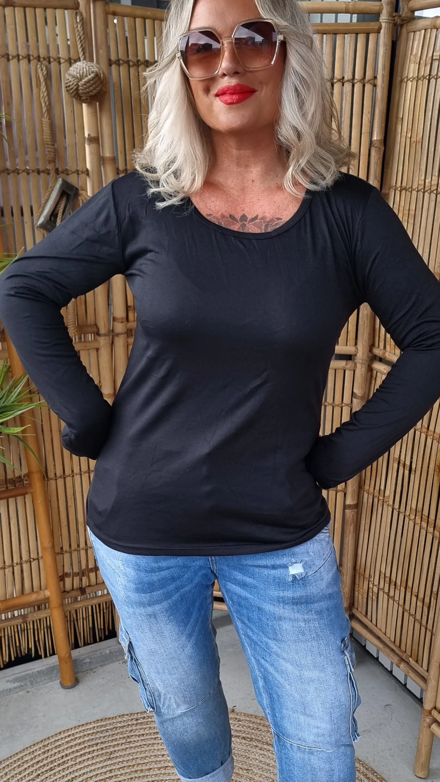 Basic Top Black