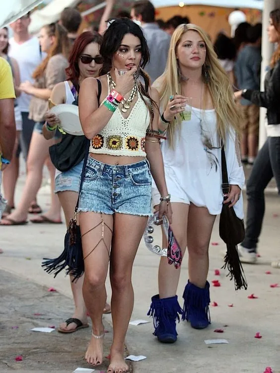 Boho Crochet Halter Top White With Hippie Granny Squares Coachella Festival Wear One Size Peace