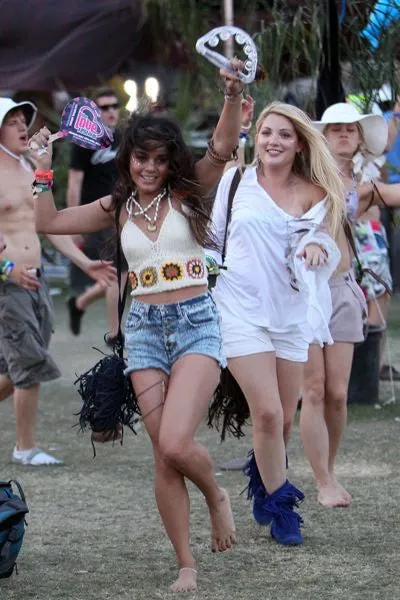 Boho Crochet Halter Top White With Hippie Granny Squares Coachella Festival Wear One Size Peace