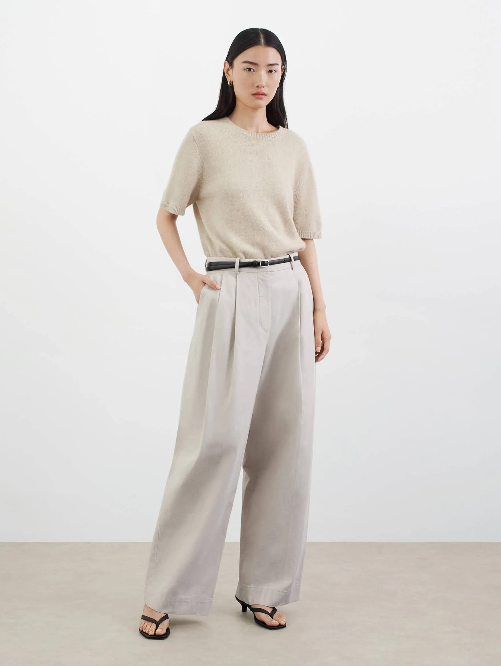 Chunky Cashmere T-Shirt in Natural Sand