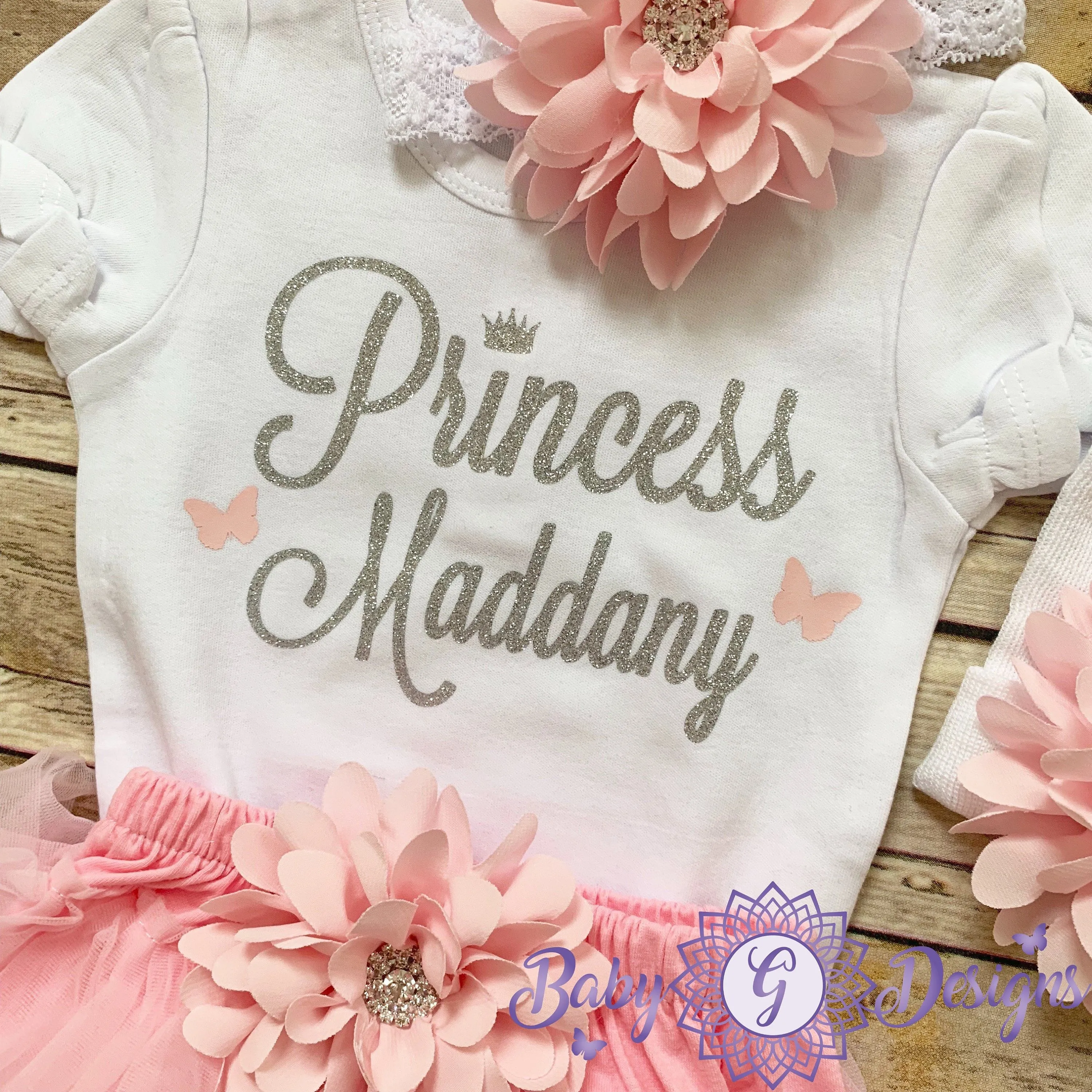 Personalized name outfit